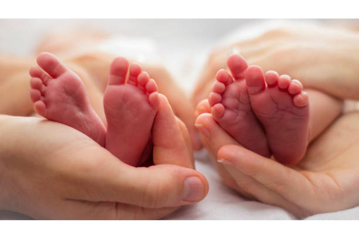 В двух семьях – двойня