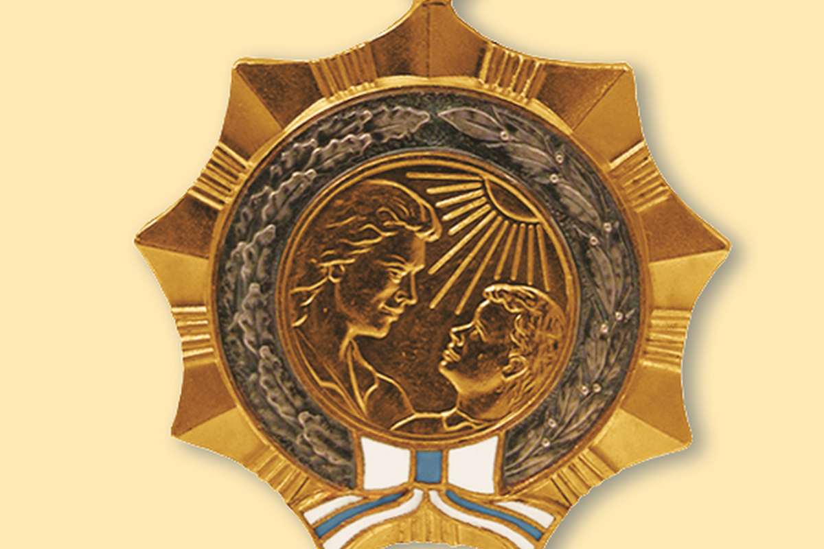 Узнагароджаны ордэнам Маці